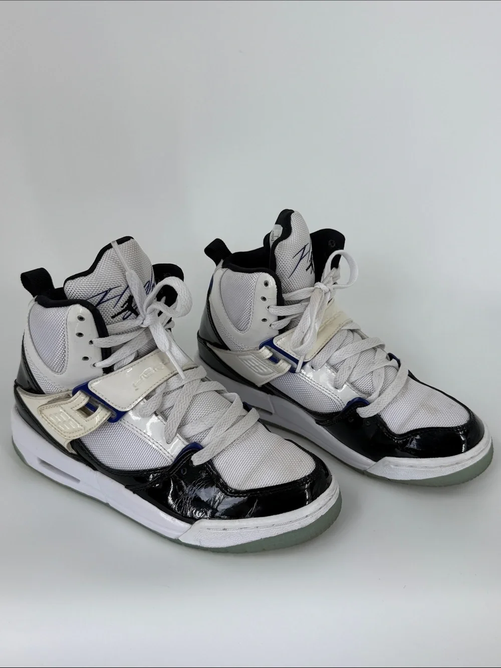 Jordan Flight 45 High Top Sneakers Boys' White Black Blue DC2600-100 Size 5.5Y